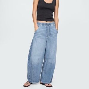 Gap Women's Mid Rise UltraSoft Easy Horseshoe Jeans - Large